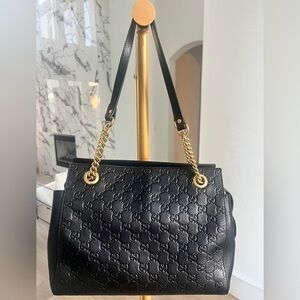 Gucci Black Shoulder Bag with Gold Chain